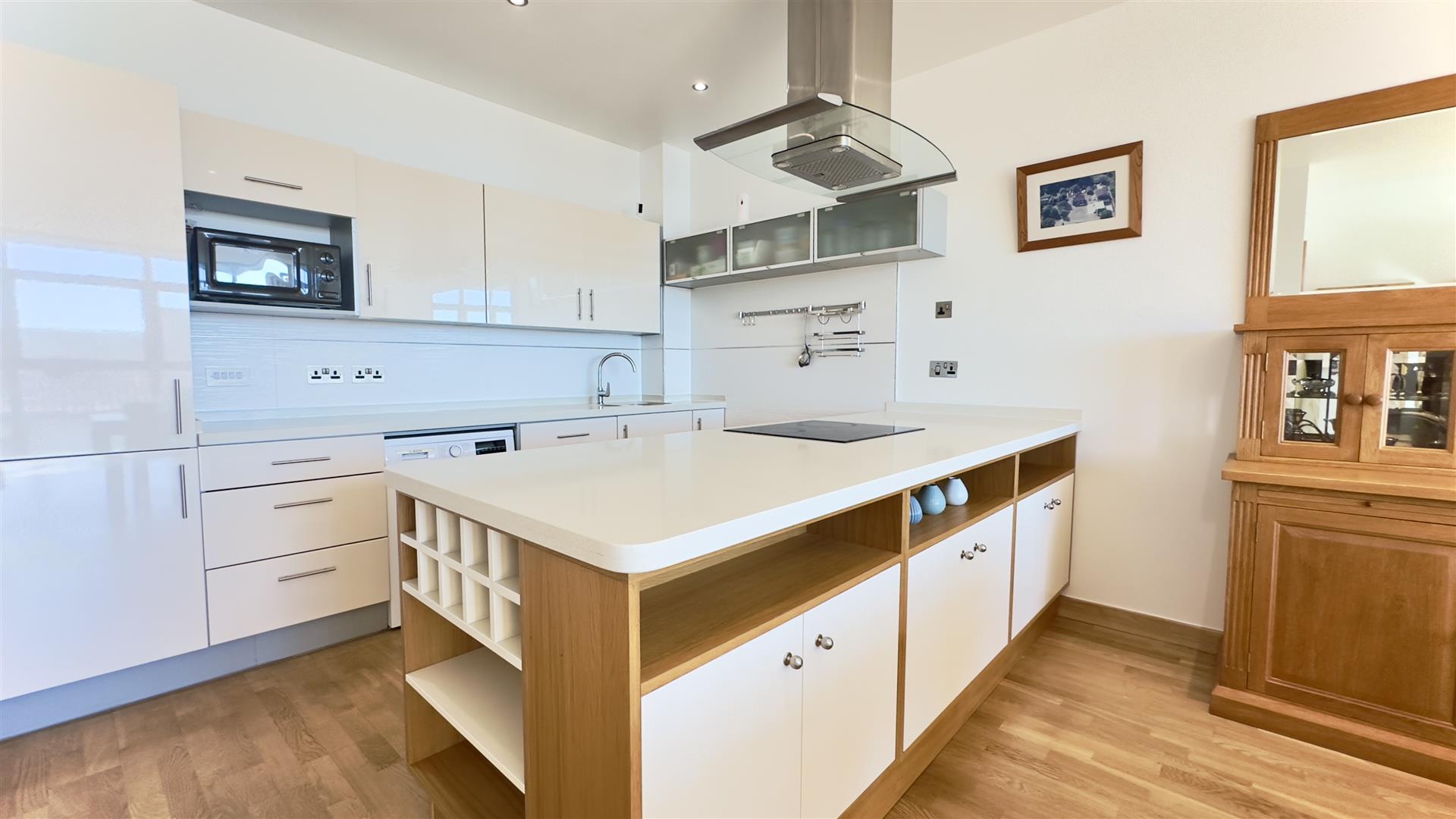 Image of Apartment - 3 Bedrooms - 2 Bathrooms for Sale in The Anchorage-Gibraltar, Image 3